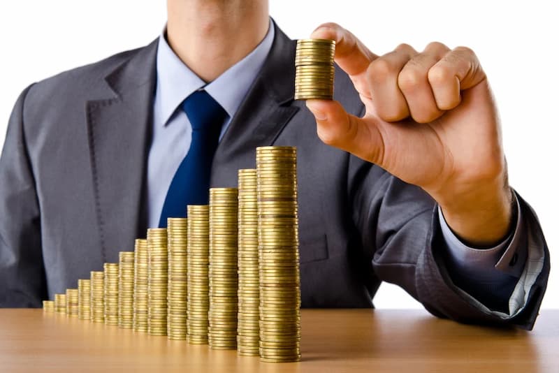 Mất kiểm soát chi tiêu và không có tích lũy